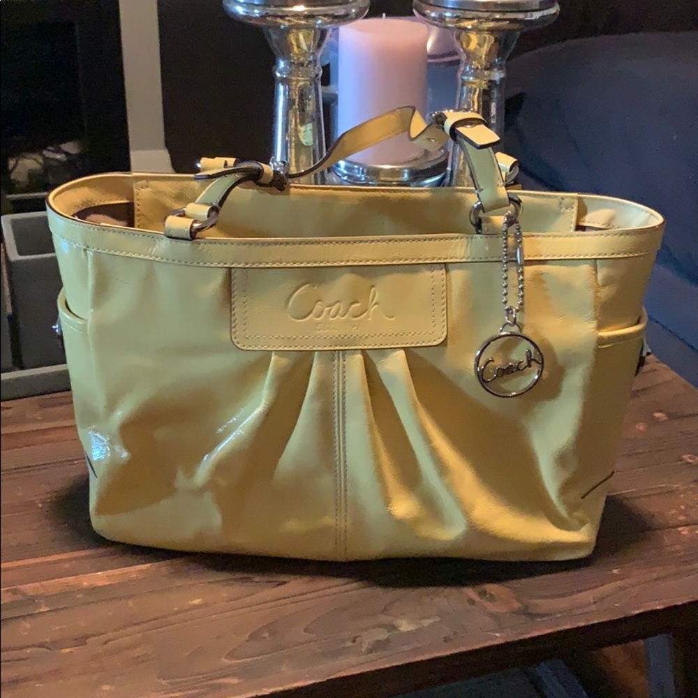 Yellow Coach Purse 💗